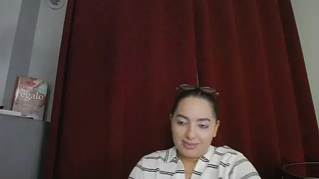 BustyAllyy's cam snapshot