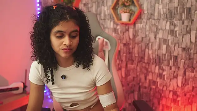 bonniie_98_'s cam snapshot