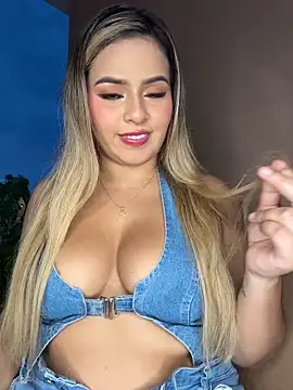 itsdanividarte's cam snapshot