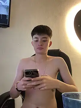 nico_18x live sex cam