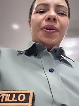 Ariana-07 live sex cam