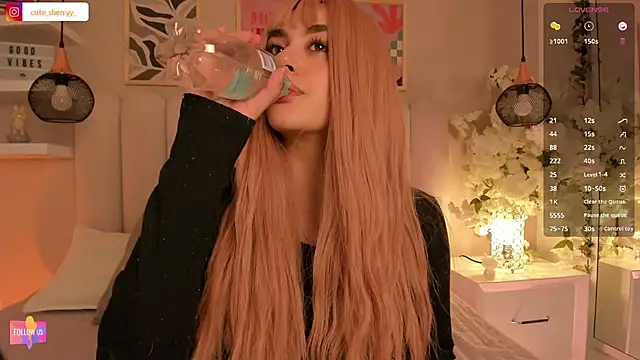 cute__cherry_'s cam snapshot