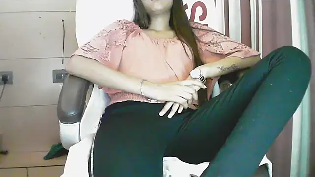 collage_hoty's cam snapshot