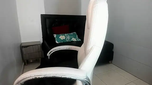 Perla_Jonhson_Rs's cam snapshot