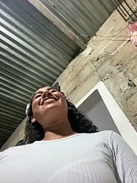 _kimberlly's cam snapshot