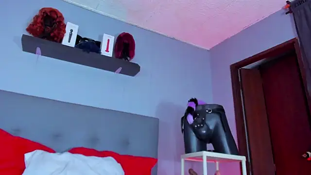 Coco_Kiss's cam snapshot