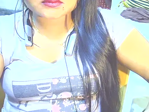 Nusrat_Faria07's cam snapshot