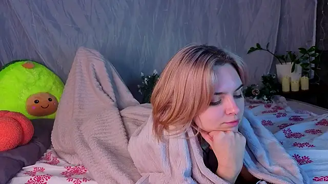 PolIyBowman's cam snapshot