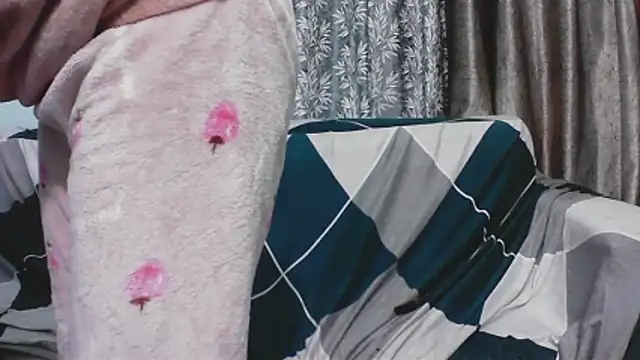 Hot__buddy_'s cam snapshot