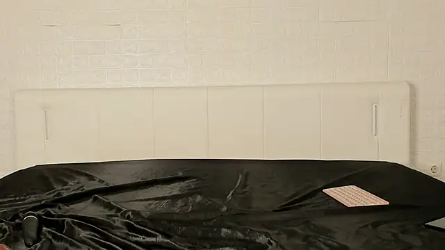 TyraKadney_'s cam snapshot