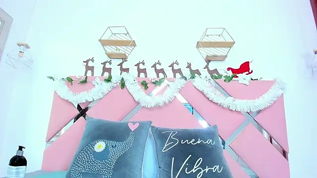 nahomygrey_'s cam snapshot