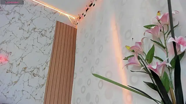 Christal_Golden's cam snapshot