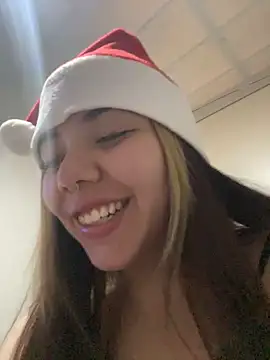 Paulette_Blanche's cam snapshot