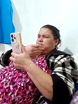 yaneth_'s cam snapshot