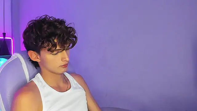 NicolasFerrer18's cam snapshot