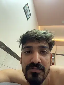 hornyguy271192 live sex cam