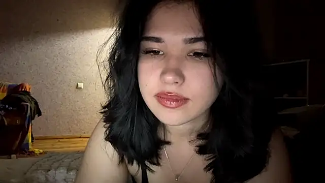 Lolamein's cam snapshot