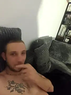 MickNanaa live sex cam