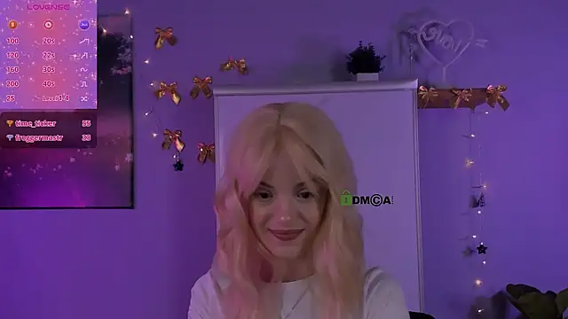 mia_starrr_'s cam snapshot