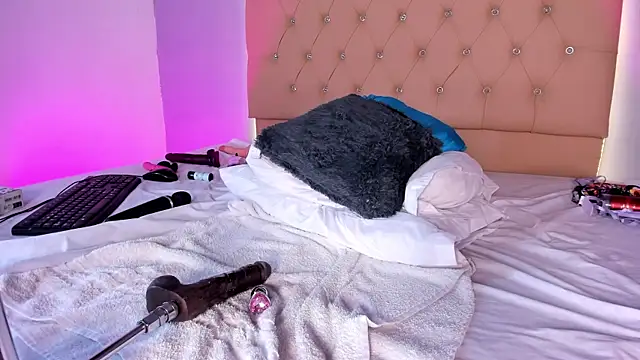 EmmaLawrence_'s cam snapshot