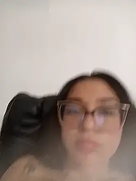 -VICKKY live sex cam