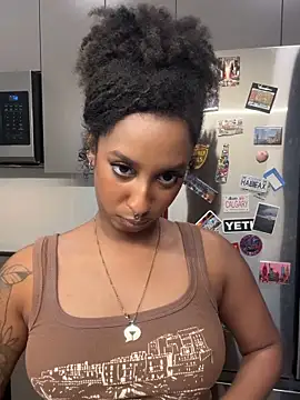 Your_Paris's cam snapshot