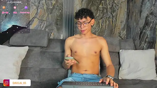 Daviid_laidd live sex cam