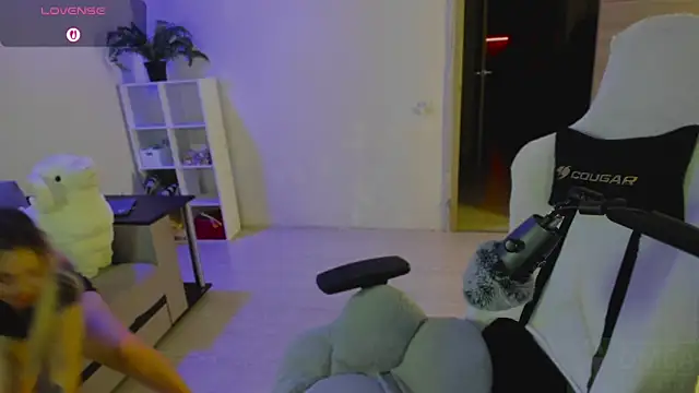 SpecterGirl's cam snapshot