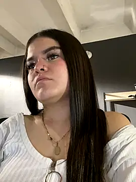 Camila_Duarte2's cam snapshot