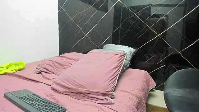 Emer_santos's cam snapshot