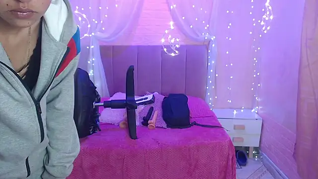 madisson_768's cam snapshot