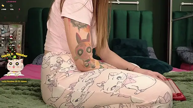 kimmie_meow's cam snapshot