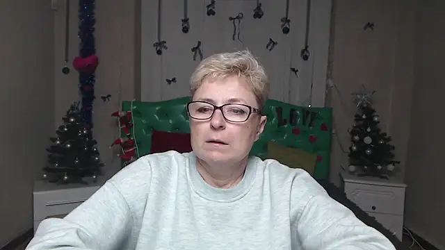 EmiliaGree's cam snapshot