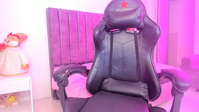 xiomara__cortes's cam snapshot