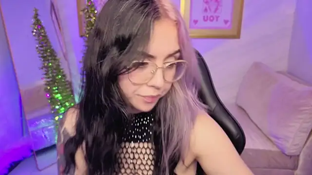 Hela_v's cam snapshot