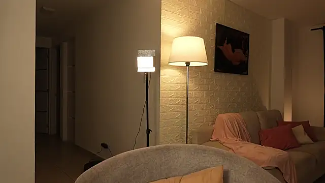 GiaFaaris live sex cam