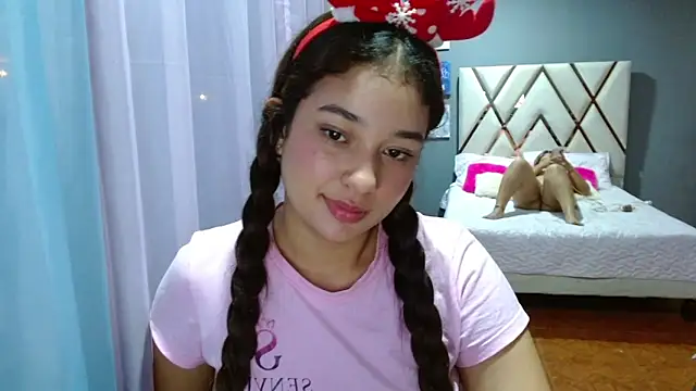 lana_rousse01's cam snapshot