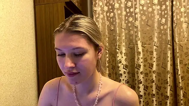 SkyeDavis's cam snapshot