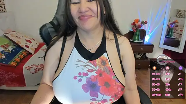 esmeralda_milf's cam snapshot