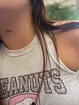 Kaily_Sweet16's cam snapshot