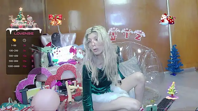 Skinygirl's cam snapshot