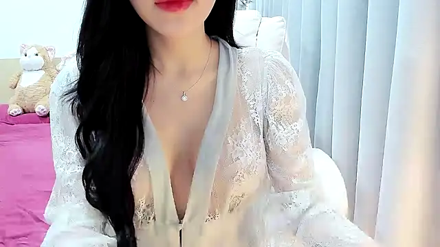 Lita-Julia's cam snapshot