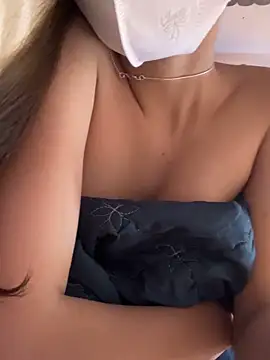 say-hi2's cam snapshot