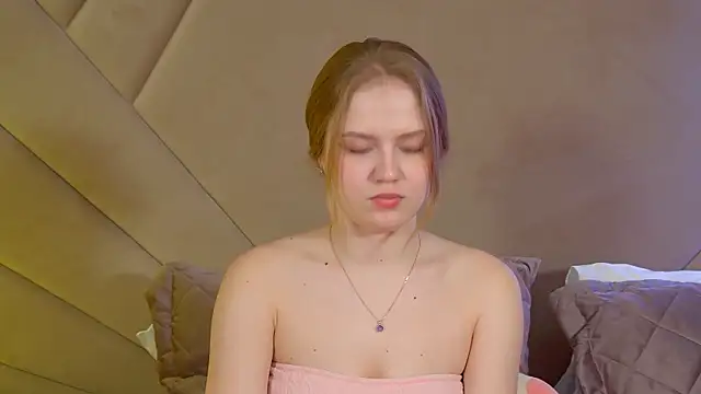 SelinSwarovski's cam snapshot