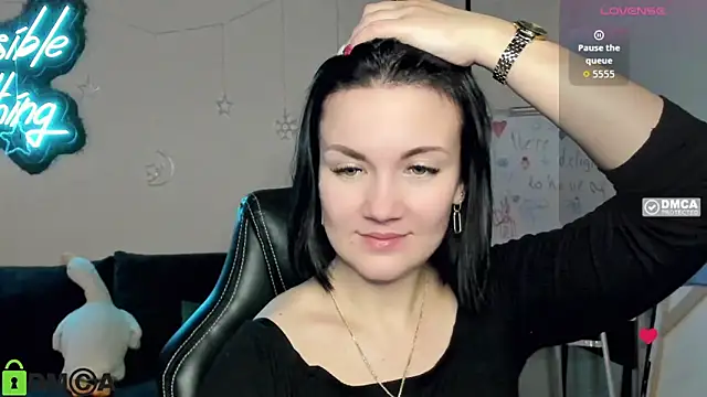 hot_mia_x's cam snapshot