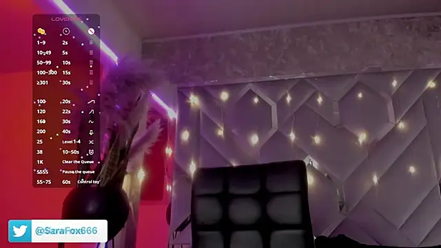 Sara_Foxx1's cam snapshot