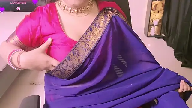 Khaleesiiii's cam snapshot