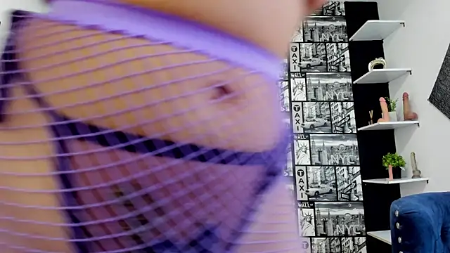 ChloeTurner_'s cam snapshot