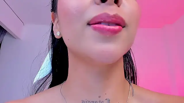 sophierooy22's cam snapshot