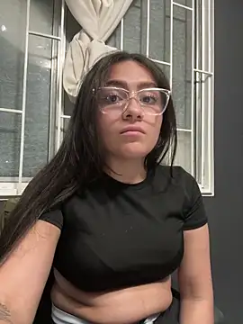 Alyha_Cortes's cam snapshot